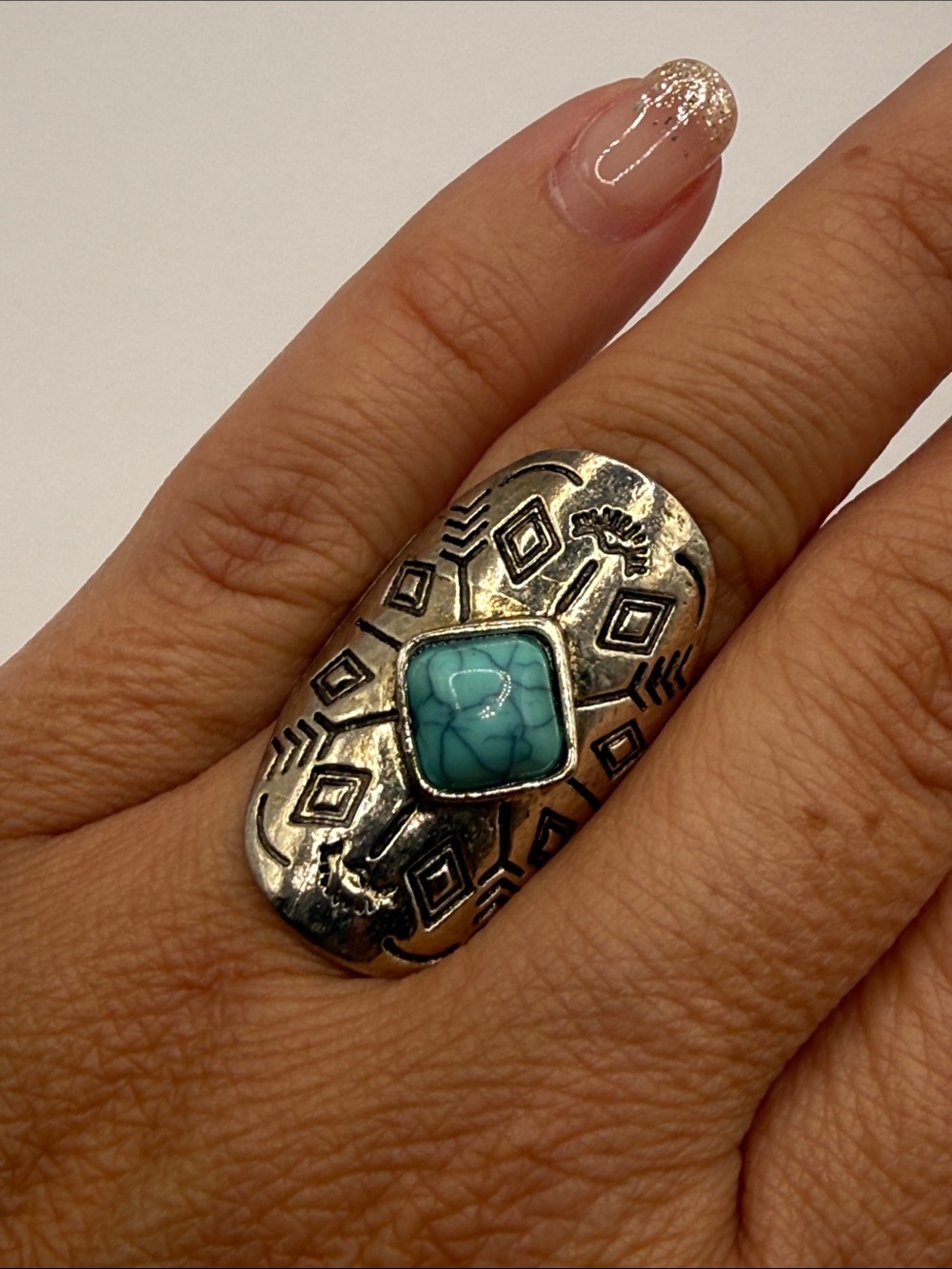 Vintage Southwestern Silver Tone Turquoise Blue Cocktail Statement Ring Size 6